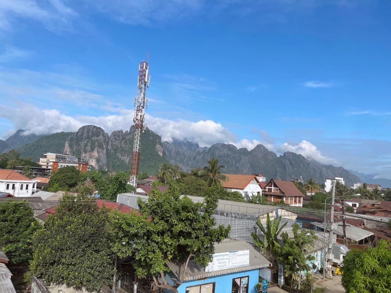 Smile Guesthouse Vangvieng Vang Vieng Exterior foto